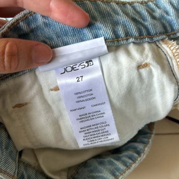 Joes Jeans Shorts. “The Ozzie” size 27 - Picture 4 of 6